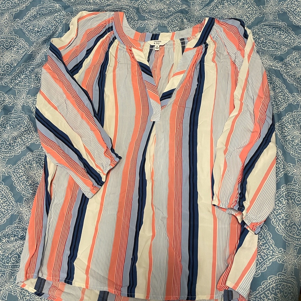 Crown & ivy 3/4 length blouse